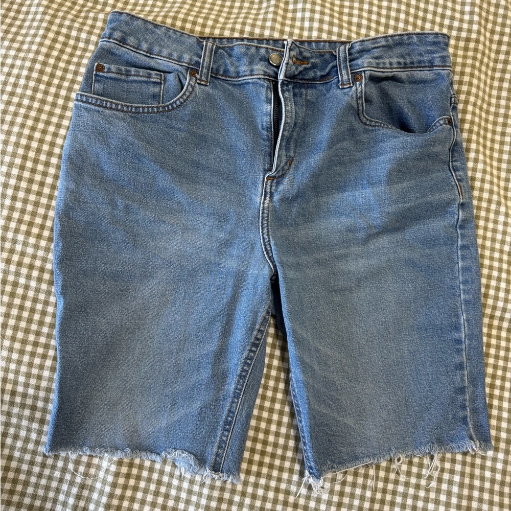 Women's Roxy brand shorts size 30